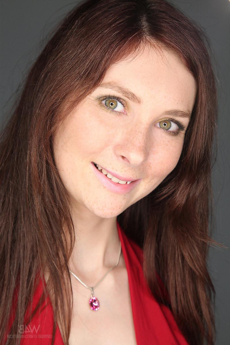 16P Kattie Gold IN CASTING
