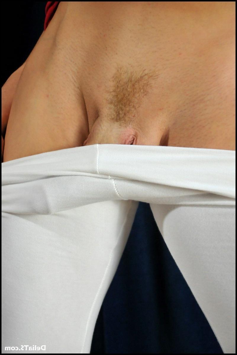 15P American Delias shecock swollen in white leggings