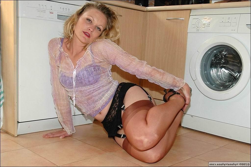 16P Amateur wife Lucy posing in brown stockings