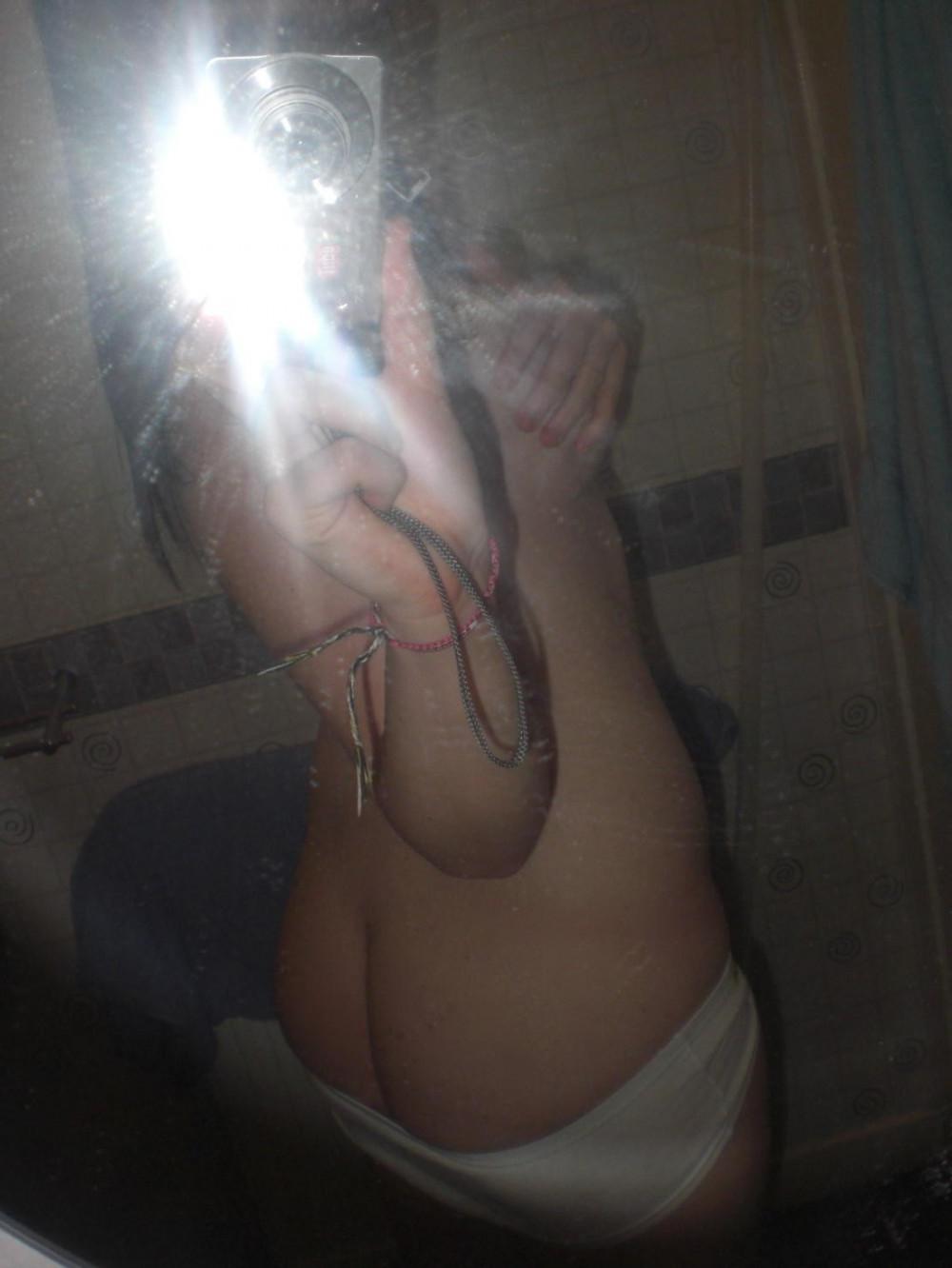 12P Brunette Teen Emo Nude Pics