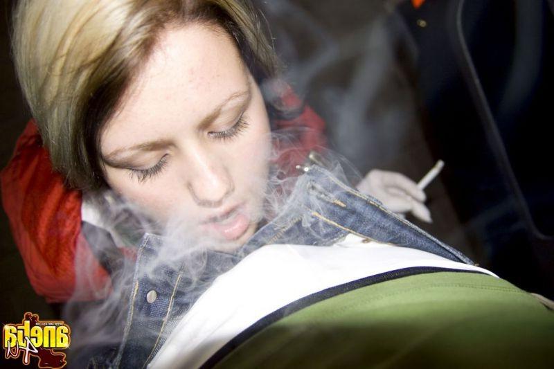 15P Smoking Blowjob