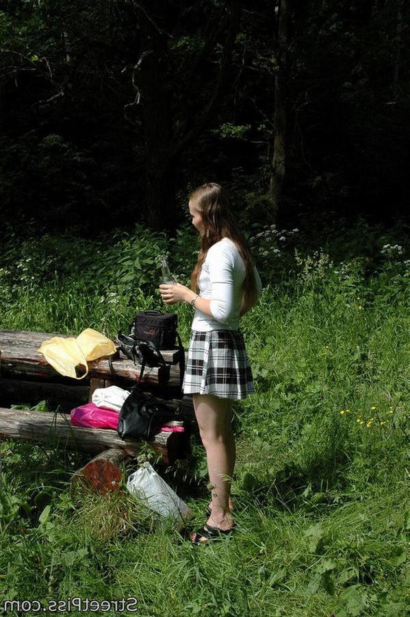 12P Leggy chick in shoes and mini pees in the grass
