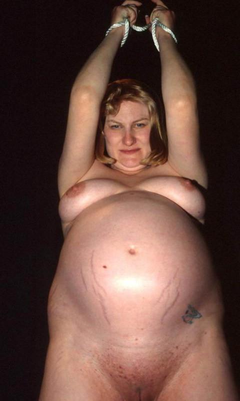 15P Preggo slut in bondage got spanked
