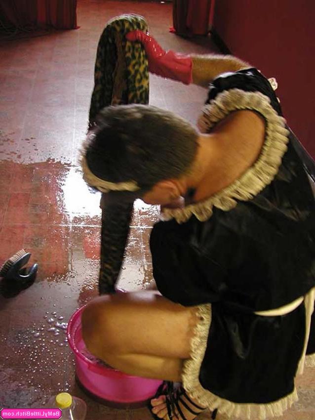 16P Sissy boy maid cleans up for his mistress