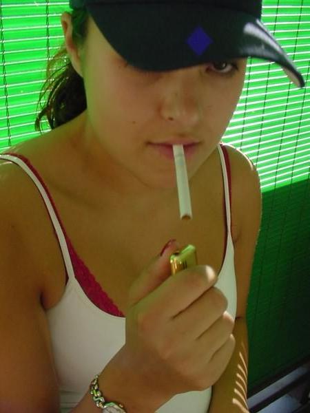 18P Couple smoking