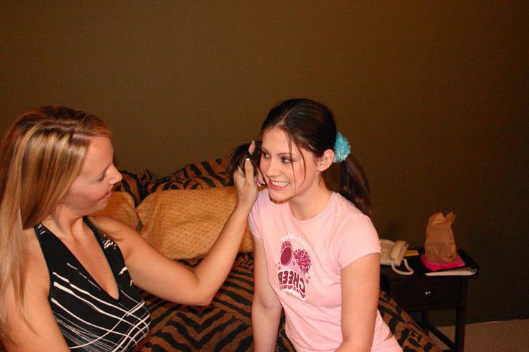 18P Young naive teenie gets banged by married couple