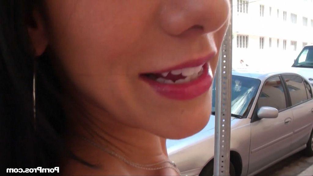 16P Busty Bella Reese caught fucking a guy in public