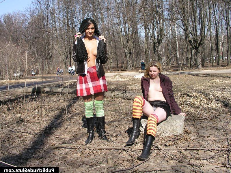 15P Bold couple of flashers showing off their tits and pussies in public