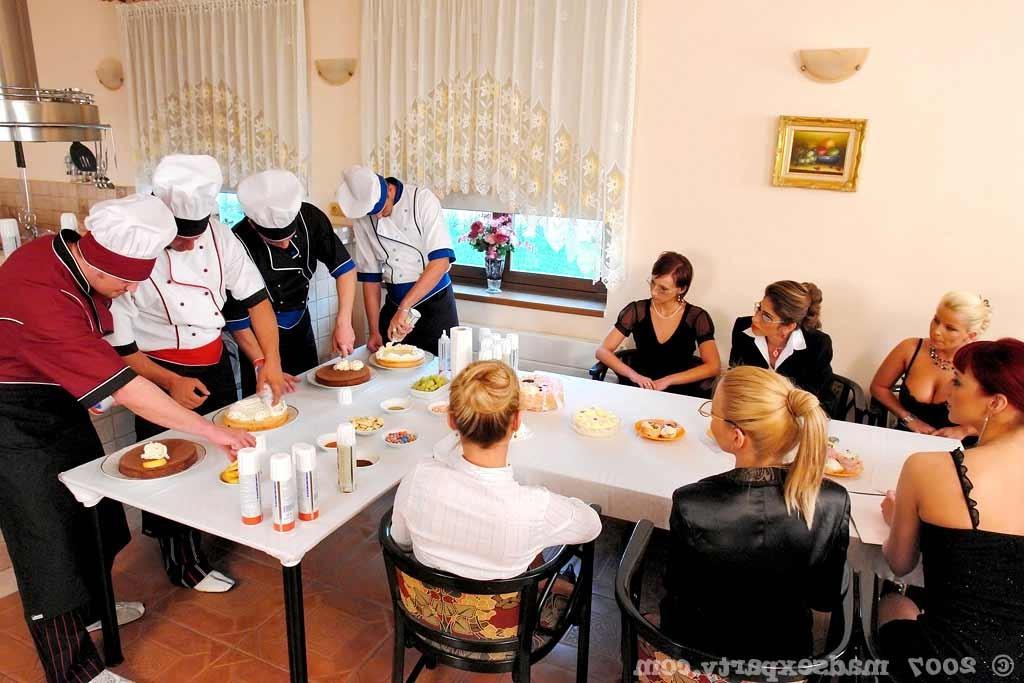 15P Some hot euro babes get naughty and fuck in the kitchen