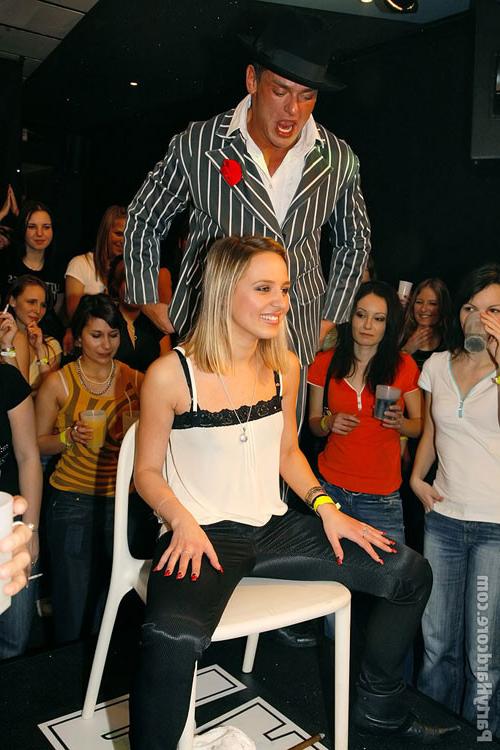 16P Crazy and sexy party presents amateurs fucking
