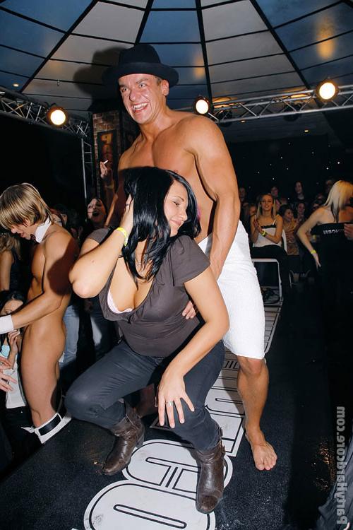 16P Crazy and sexy party presents amateurs fucking