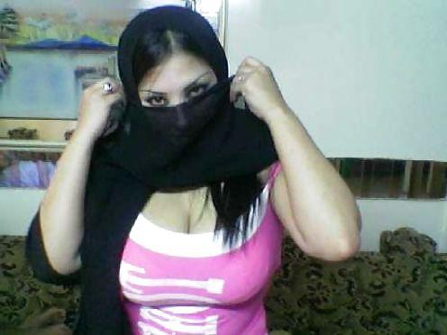 25P Indian And Arab Girls