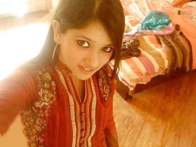 25P Indian And Arab Girls
