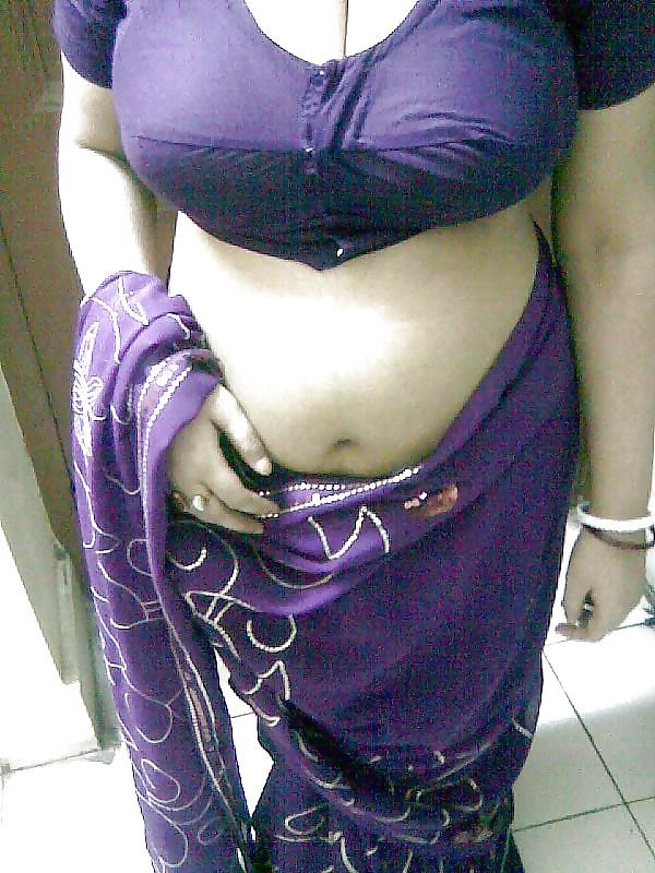 25P Indian And Arab Girls