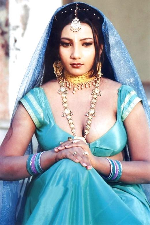 8P Indian babes
