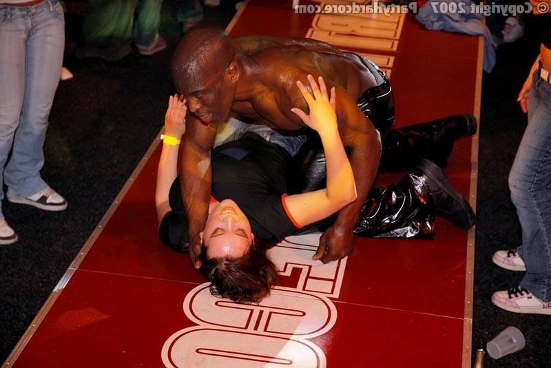 15P Crazy amateurs fucking on interracial orgy sex party