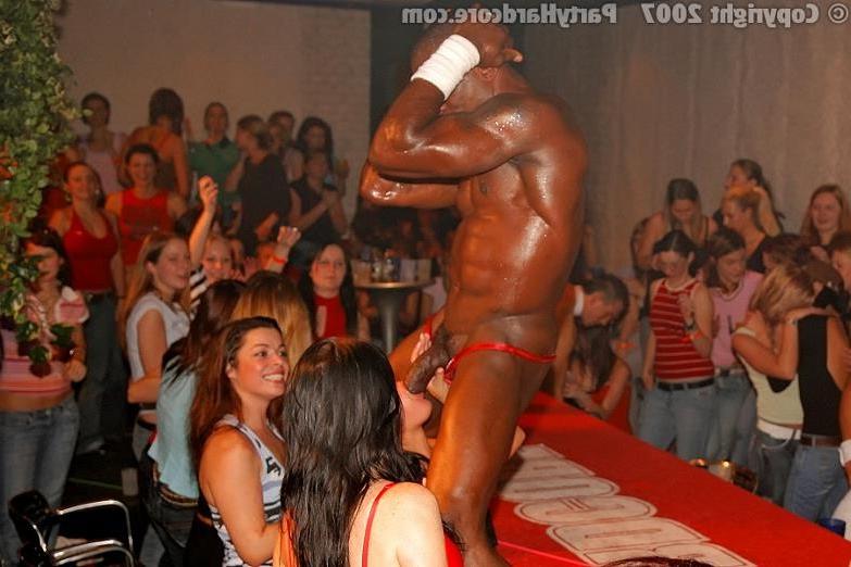 19P Ordinary babes suck off black male stripper at wild party