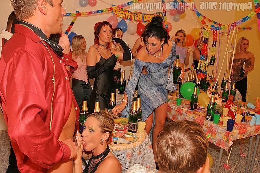 15P Crazy drunk girls turn an ordinary party into a wild shaging