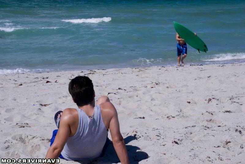 15P Evan was allways inteerested in the surfers