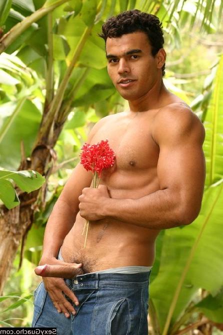 12P Yummy naked boy bares all for the camera making sure you see his meat