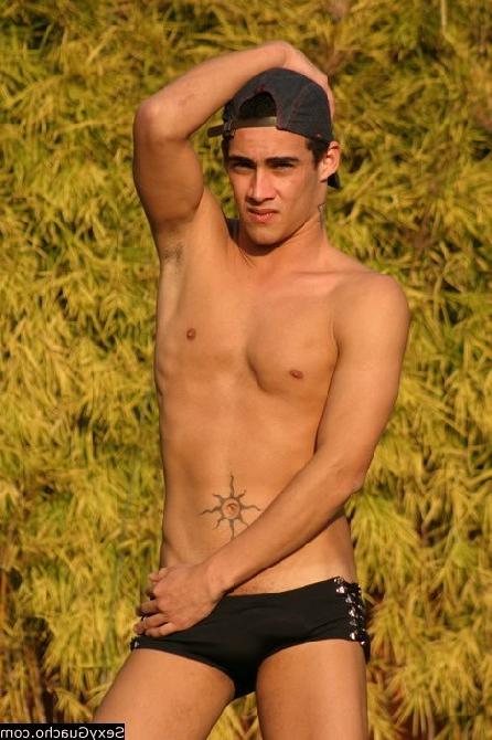 12P Proud of his big tasty Latino cock that needs someone to suck on