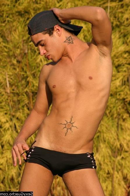 12P Proud of his big tasty Latino cock that needs someone to suck on