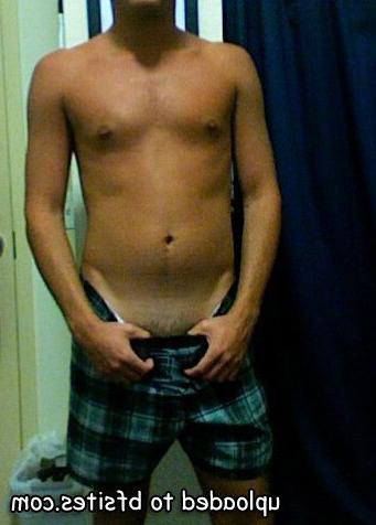 20P Homemade amateur guys naked