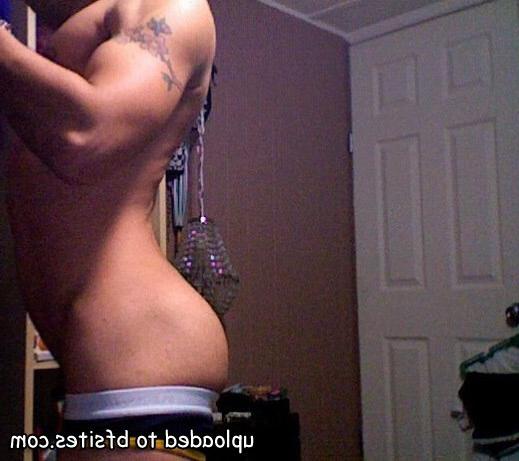 20P Homemade amateur guys naked