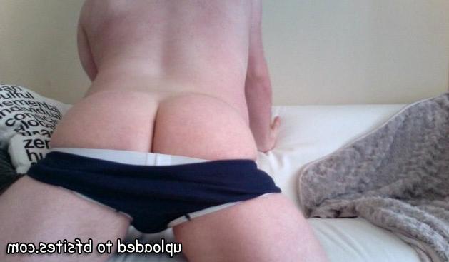 20P Homemade amateur guys naked