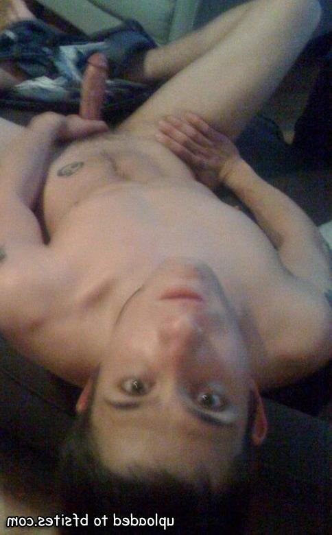 20P Homemade amateur guys naked