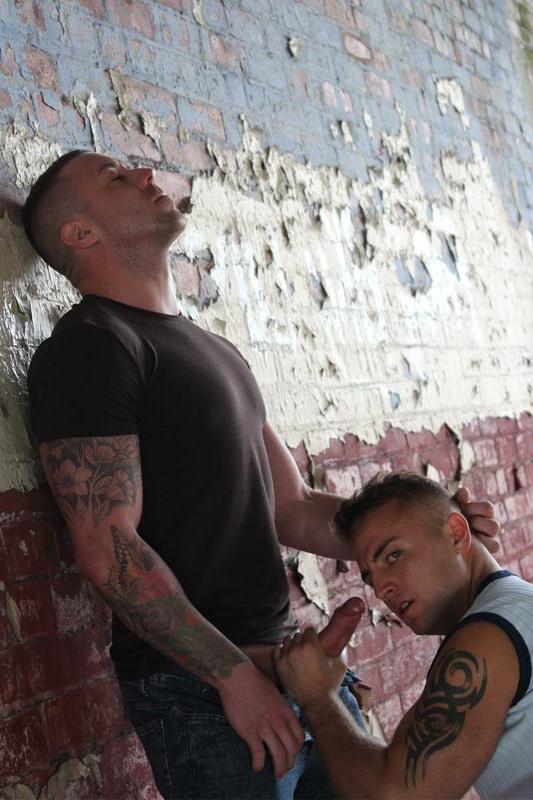 15P Cruising Muscle Men Fucking