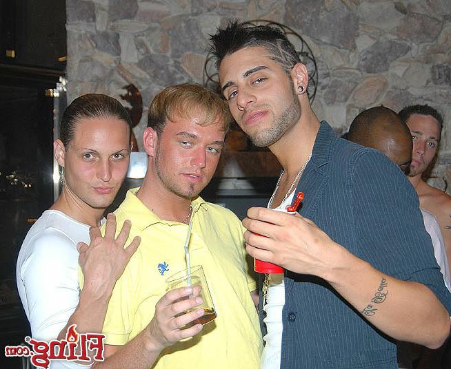 12P Check out this hoy gay party of horny studs wanting to meet up for some hot anal