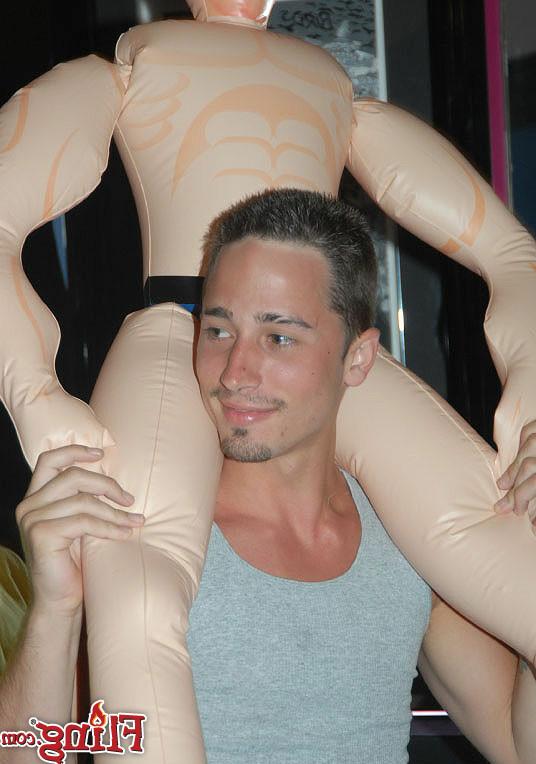 12P Check out this hoy gay party of horny studs wanting to meet up for some hot anal