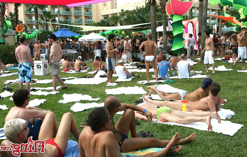 13P Amazing hard bodies share the pool in these hot gay bash fucking pics