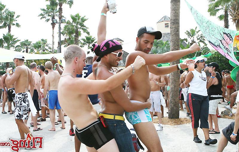 13P Amazing hard bodies share the pool in these hot gay bash fucking pics