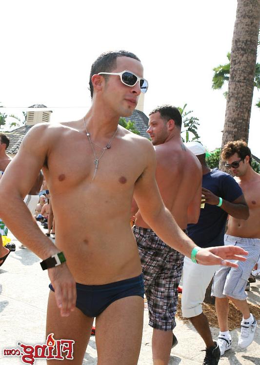 13P Amazing hard bodies share the pool in these hot gay bash fucking pics