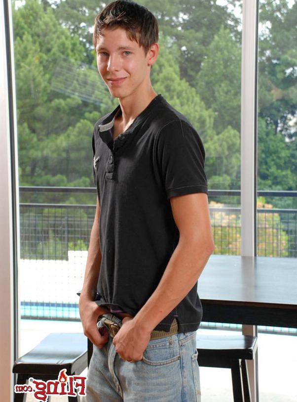 12P Amazing hot stuf scott gets nailed in his ass in these hot gay mingling parties