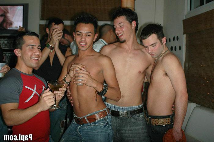 12P This papi party is crazy out of control when they start gettin naked on the danc