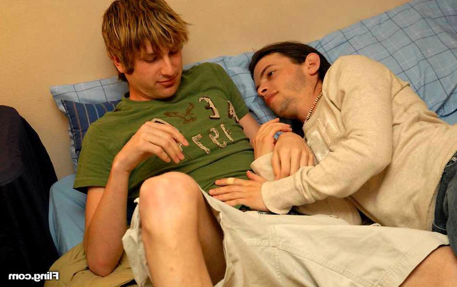 12P These horny gay boys want to masterbate on cam with you
