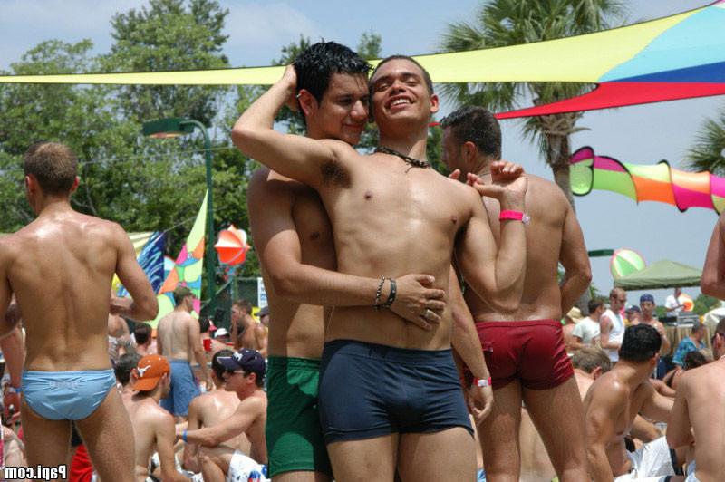 12P Papi hot gay action pool sexxx party these gay papi partys are crazzzy