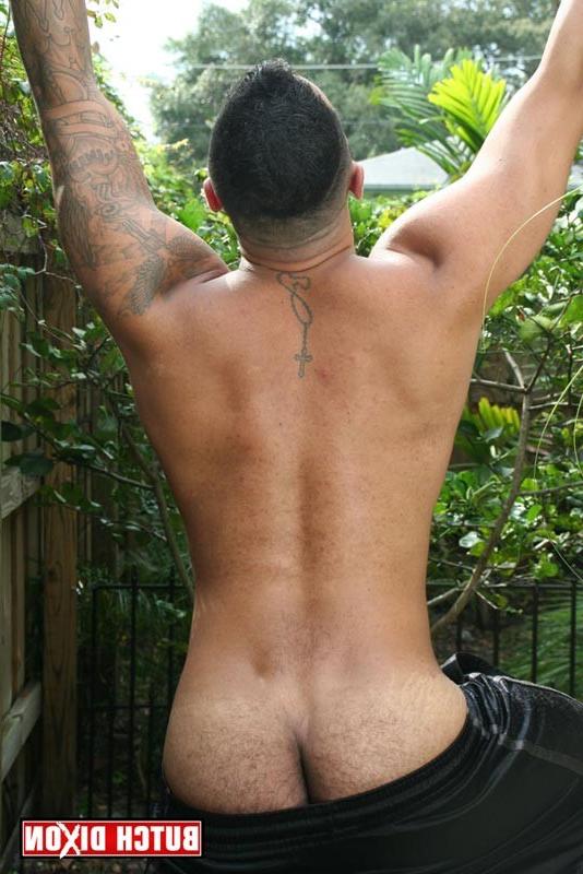 15P Hot Latin Hunk Outdoors