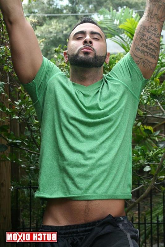 15P Hot Latin Hunk Outdoors