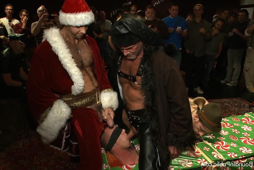 15P Christmas Whore with Good Santa and Bad Santa and their little helpers