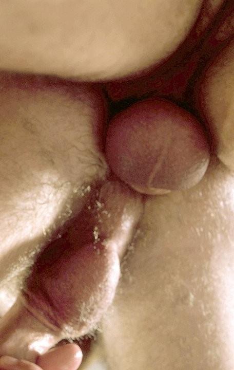 20P Two mature muscle bears sucking and rimming and screwing gusto