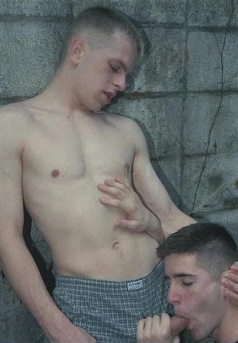 20P Fucking his blond buddy and cumming into his mouth