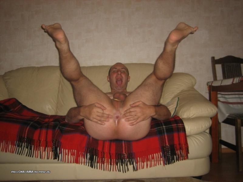 15P Kinky naked daddy posing naked at home