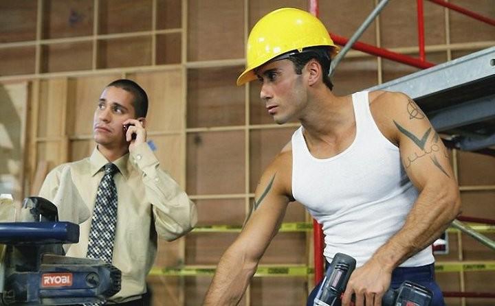 20P Latin engineer and his worker rimming and pounding