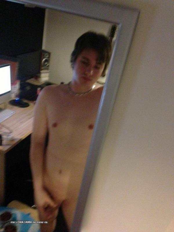 10P Naughty twink with a shaved cock self-shooting nude