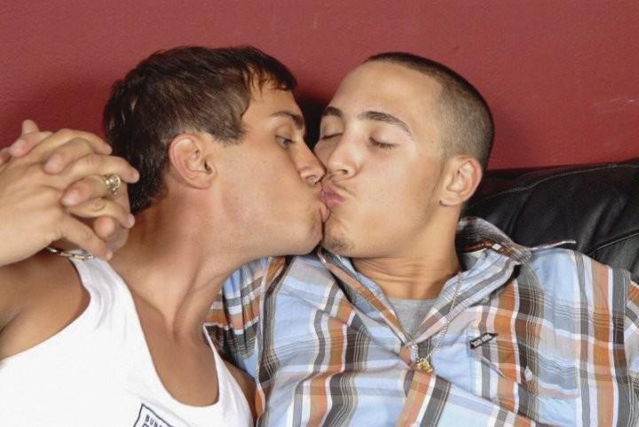 20P Latin and euro twinks sucking and fucking their friend in turn