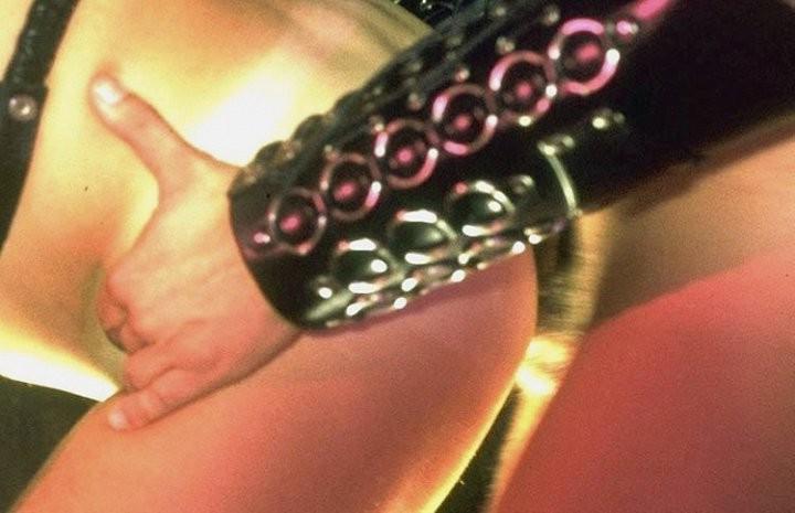 20P Two guys in leather sucking each other and fucking